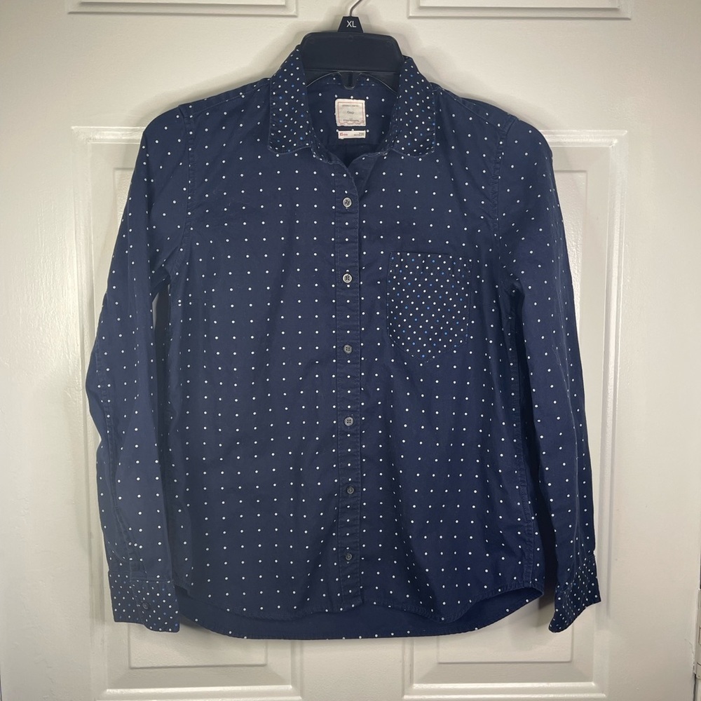 Gap long sleeve button down top with white polkadots. - Picture 5 of 9